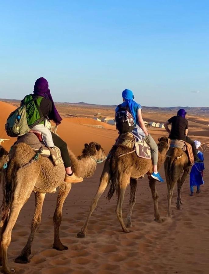 Готель Sahara Nomad Camp Мерзуга Екстер'єр фото