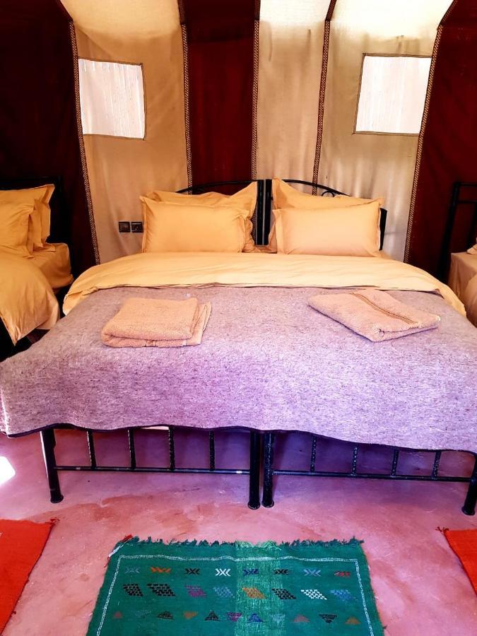 Готель Sahara Nomad Camp Мерзуга Екстер'єр фото