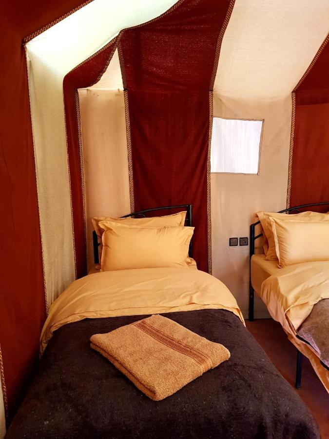 Готель Sahara Nomad Camp Мерзуга Екстер'єр фото