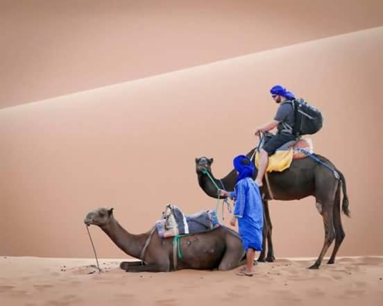 Готель Sahara Nomad Camp Мерзуга Екстер'єр фото